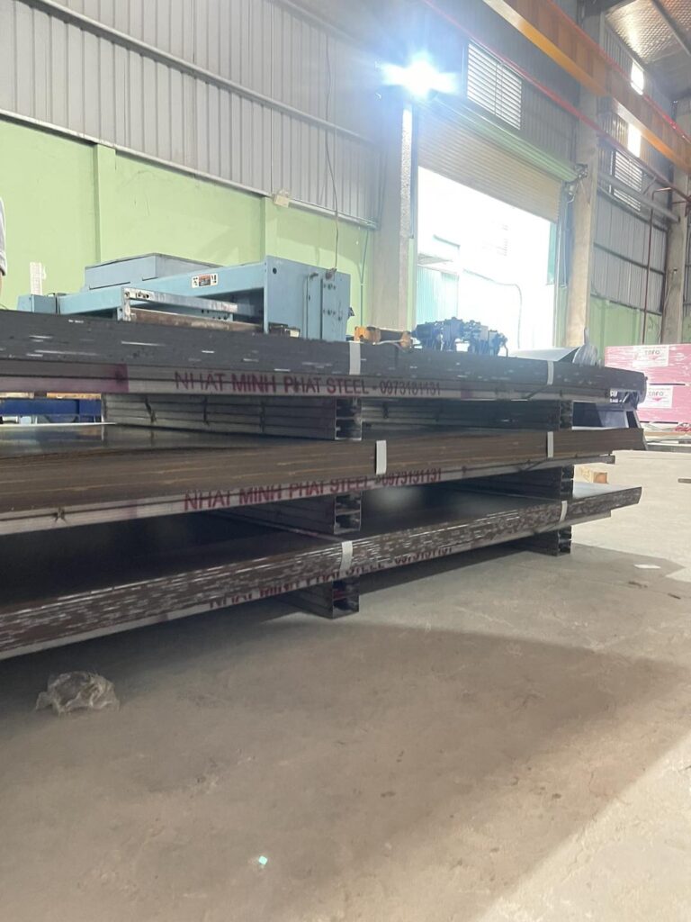 Thép tấm cán nguội SPCC chủ yếu được sử dụng trong ngành nào?