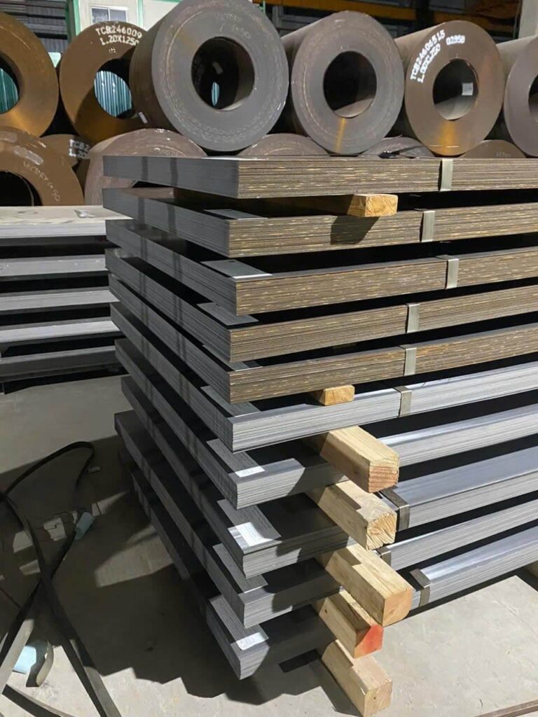 Báo giá thép tấm chỉ từ 14.000 VNĐ/kg, xem ngay!