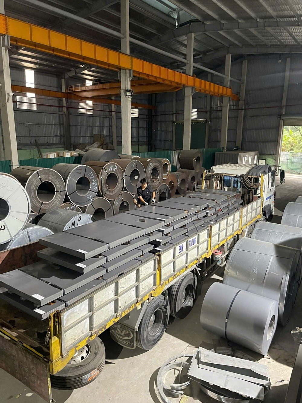 Thép CR330Y590T-DP + Z ứng dụng đa dạng trong đa ngành công nghiệp