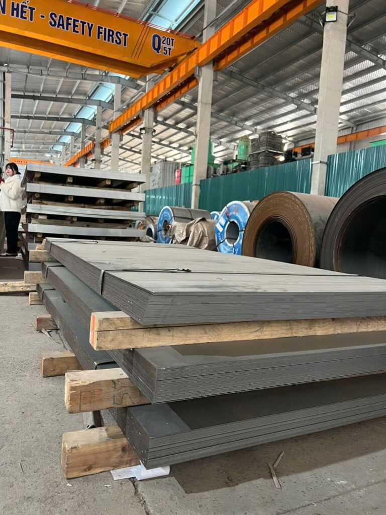 Thép Tấm SM400A - Thi Công Bồn Bể, Silo Cần Lưu Ý Gì?