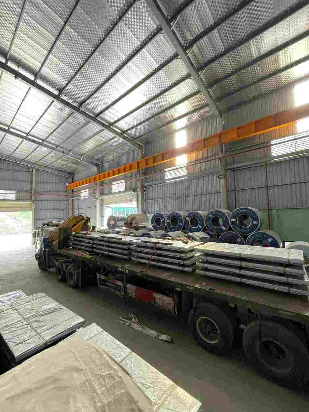 Thép Tấm SM490 Hay SM400 Phù Hợp Dầm Cầu Trục Hơn? 