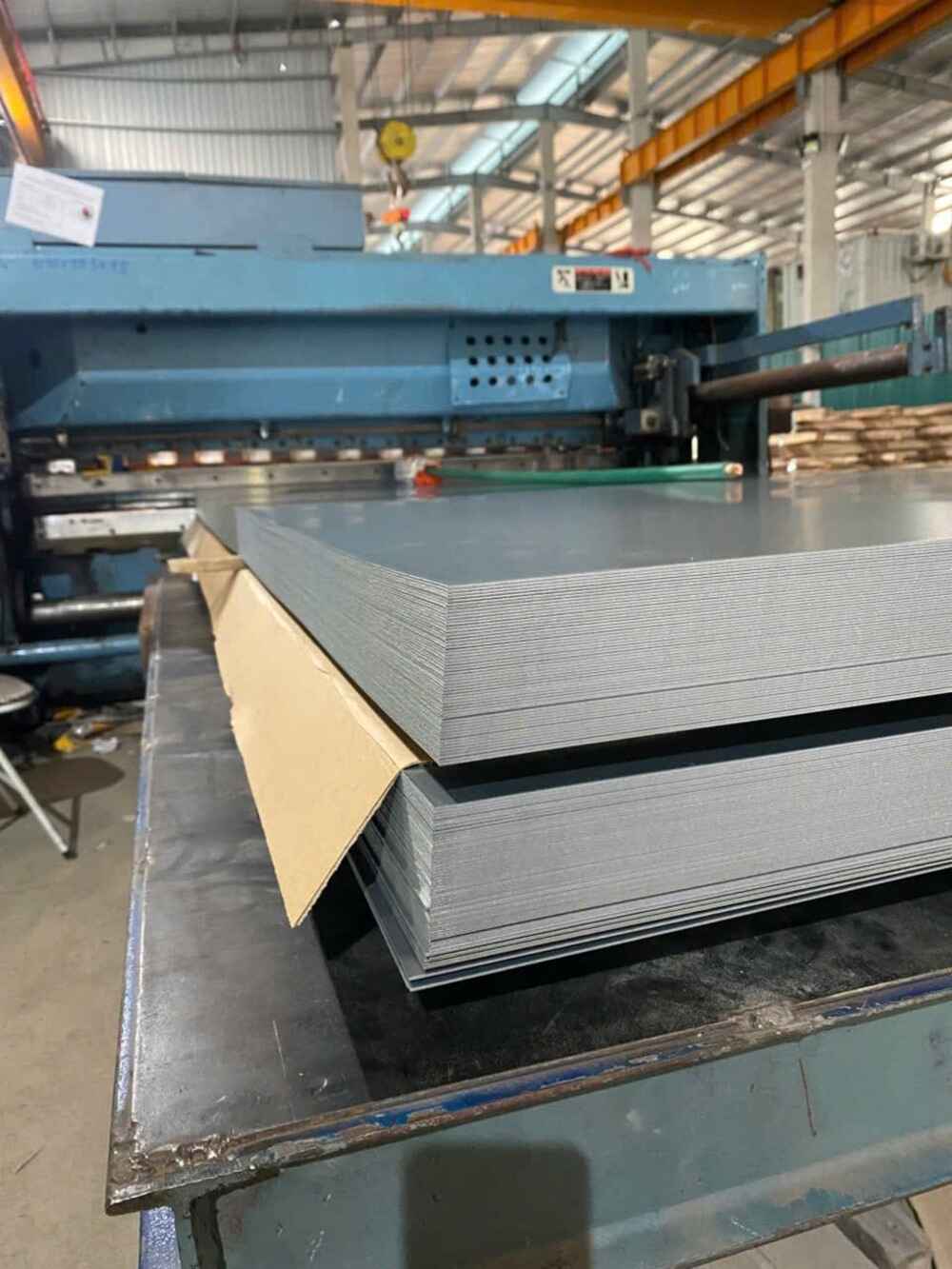 Thép Tấm SM490YA - 3 Lưu Ý Quan Trọng Khi Khoan Và Taro